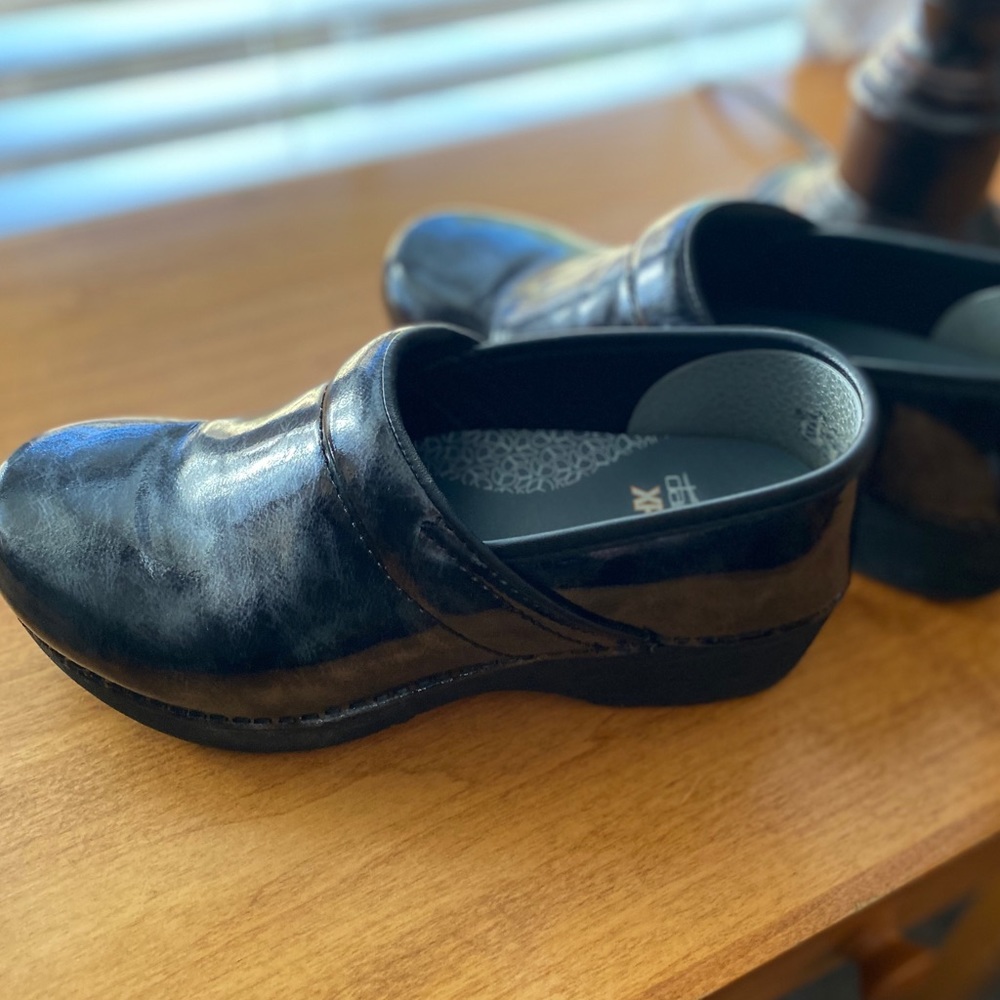 Dansko pro 2.0 black/pewter marbled size 37